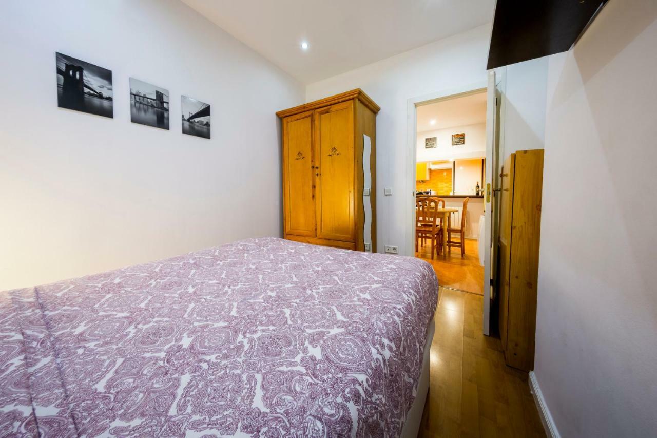 Colegiata Apartment Madrid Exterior photo